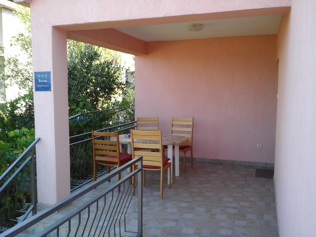 Apartment Vrulje Gornji Karin Exterior photo